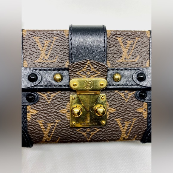 Louis Vuitton Monogram Essential Trunk NM - Picture 13 of 14